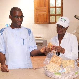 Tournée de la Coordonnatrice nationale dans la zone sud : Visite d’unités de transformation agro-alimentaires à Kolda et Ziguinchor